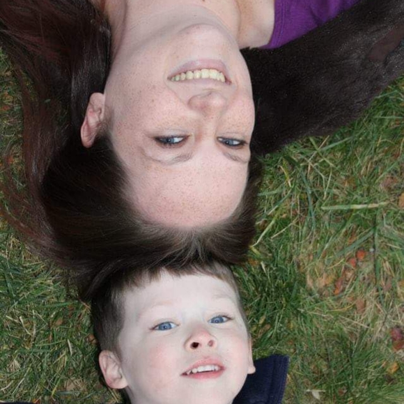 Meet your Posher, Lacey - Picture 3 of 6